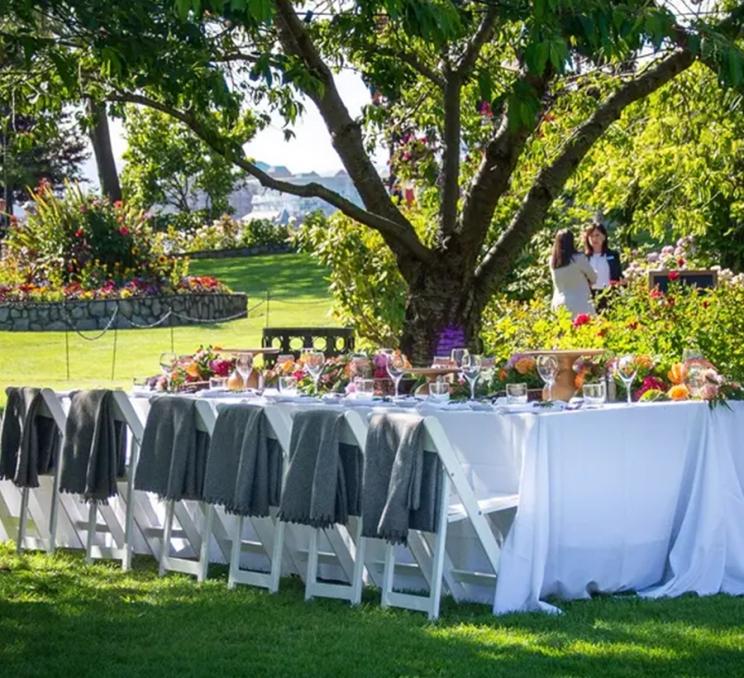 An outdoor dining experience on the grounds of the Fairmont Empress in Victoria, BC