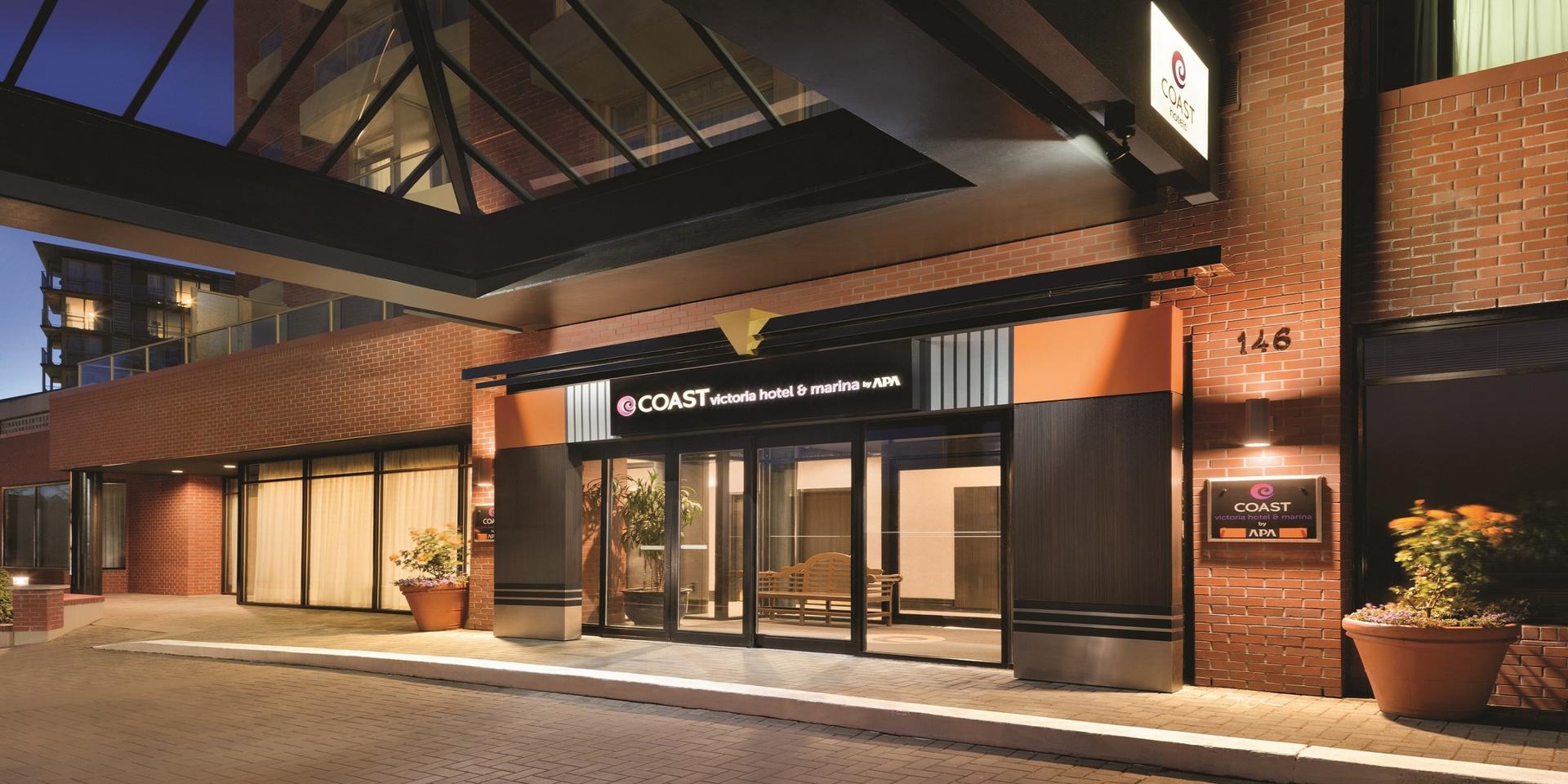 Coast Victoria Hotel & Marina by APA